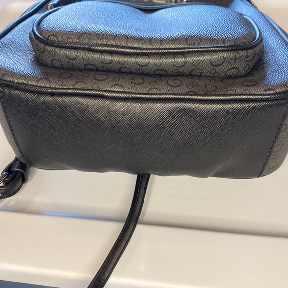 Guess Mini Backpack - Picture 5 of 5
